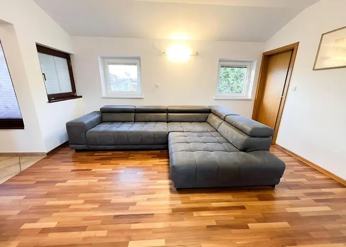 Casa Familiaris * 科佩尔